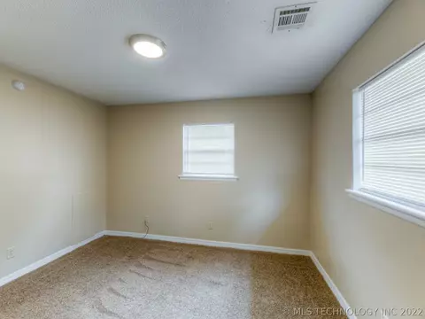6518 E 8th St, Tulsa, OK 74112 photo 17