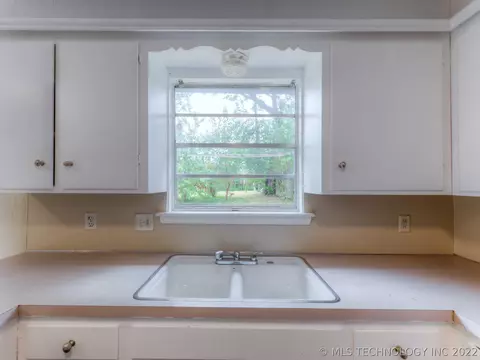 6518 E 8th St, Tulsa, OK 74112 photo 11
