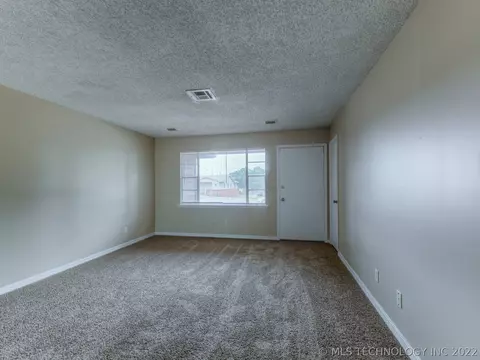 6518 E 8th St, Tulsa, OK 74112 photo 3