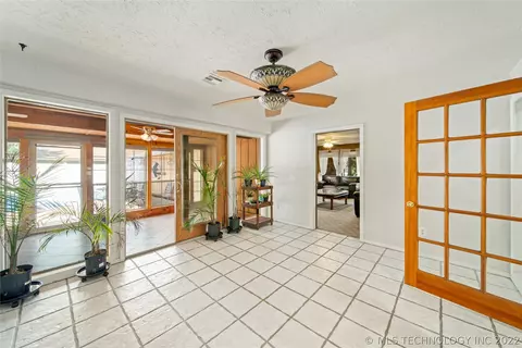 1605 Willow, Pryor, OK 74361 photo 9