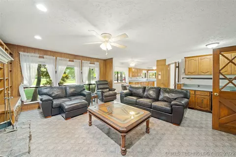 1605 Willow, Pryor, OK 74361 photo 29