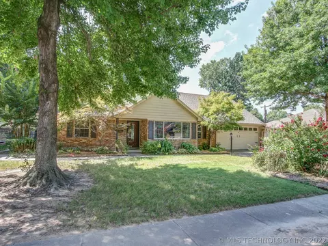 1728 E 59th St, Tulsa, OK 74105 photo 2