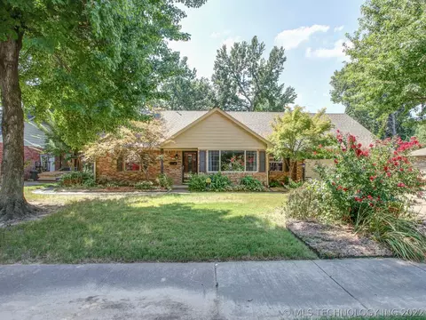 1728 E 59th St, Tulsa, OK 74105 photo 1