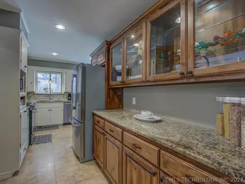 1728 E 59th St, Tulsa, OK 74105 photo 8