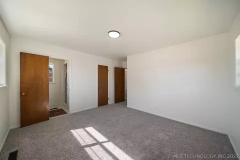 8271 E 34th St, Tulsa, OK 74145 photo 24