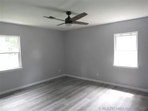 904 E Spaulding, Checotah, OK 74426 photo 10