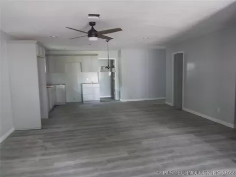 904 E Spaulding, Checotah, OK 74426 photo 13