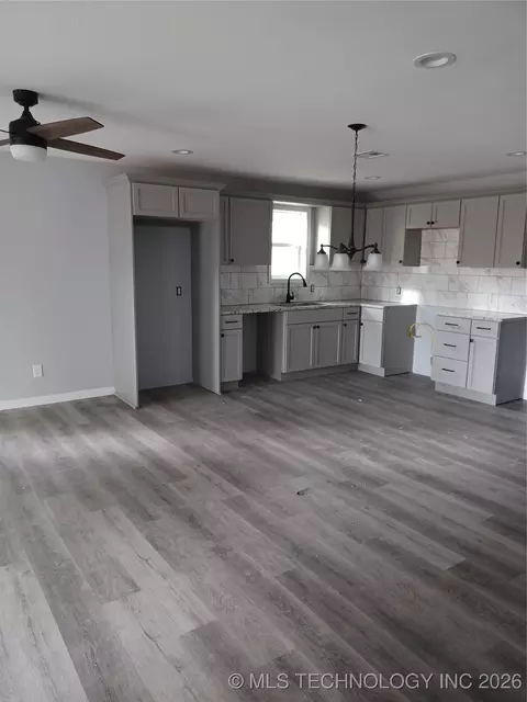 904 E Spaulding, Checotah, OK 74426 photo 39
