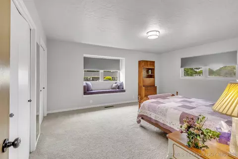 1110 E 8th, Cushing, OK 74023 photo 27