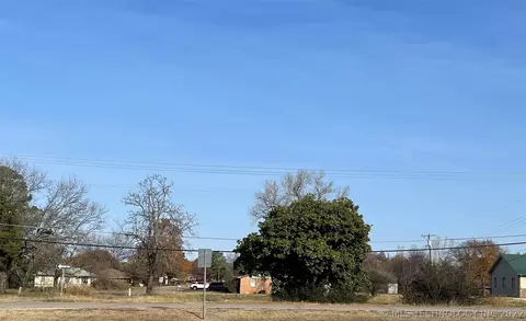 2626 Arlington St, Ada, OK 74820 photo 1