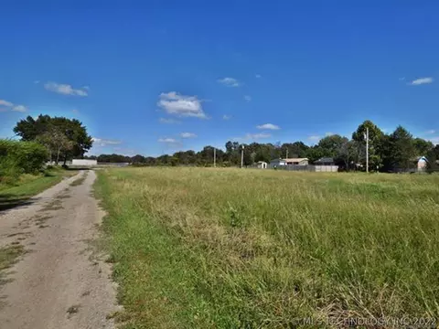 1517 Kimberly St, Stilwell, OK 74960
