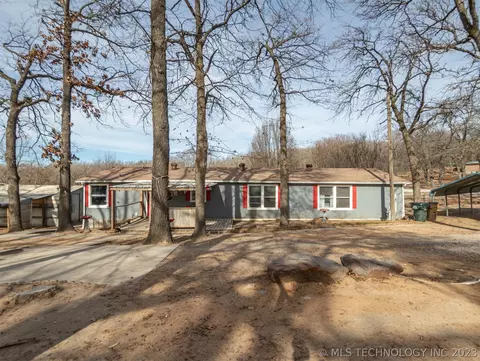 219 Mistletoe Ln, Mead, OK 73449 photo 2