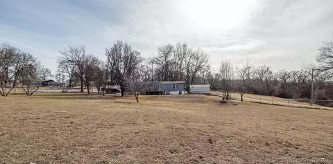 219 Mistletoe Ln, Mead, OK 73449 photo 5