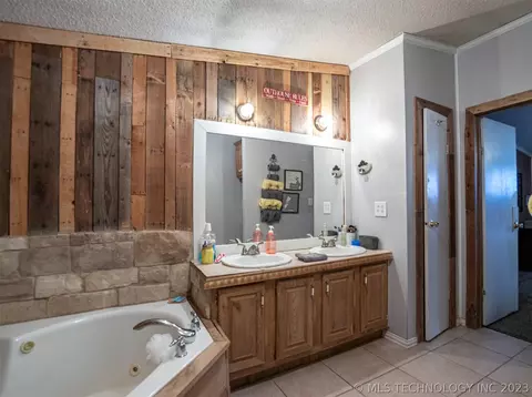 219 Mistletoe Ln, Mead, OK 73449 photo 20