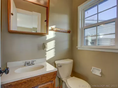 7521 E 26th Ct, Tulsa, OK 74129 photo 17