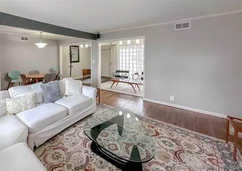 4134 E 37th Pl, Tulsa, OK 74135 photo 9