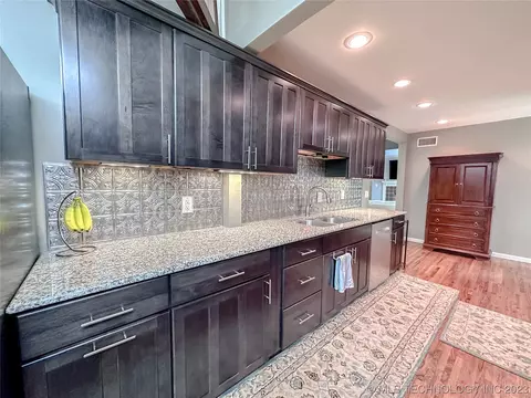 4134 E 37th Pl, Tulsa, OK 74135 photo 15