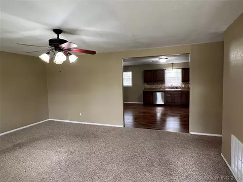 1420 E Nancy, Ada, OK 74820 photo 4