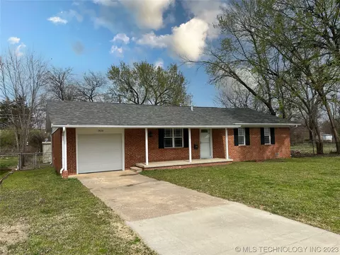 1420 E Nancy, Ada, OK 74820 photo 3