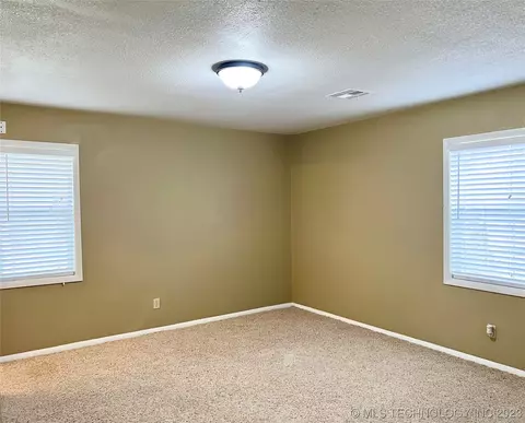 1420 E Nancy, Ada, OK 74820 photo 10