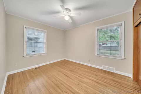 1542 E 49th St, Tulsa, OK 74105 photo 17