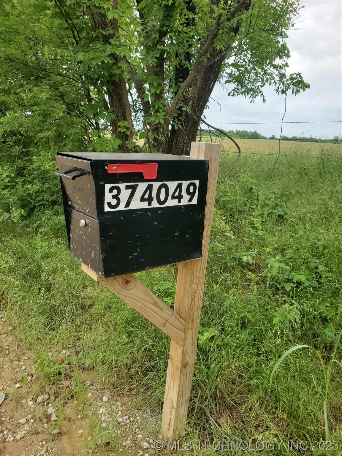 374049 E 1020 Rd  