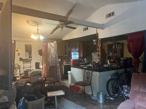 1740 E Latimer Pl, Tulsa, OK 74110 photo 5