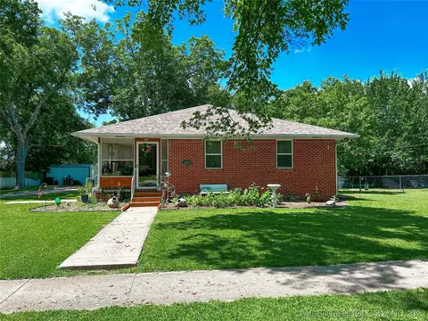 307 Buffalo, Caddo, OK 74729
