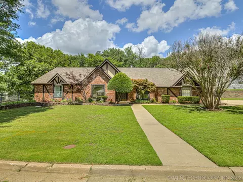 3409 E 76th St, Tulsa, OK 74136 photo 1
