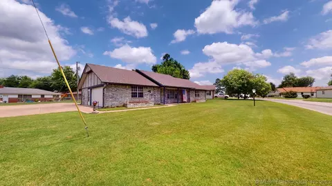 1301 E 13th St, Okmulgee, OK 74447 photo 26