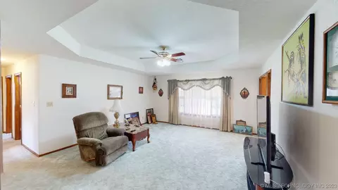 1301 E 13th St, Okmulgee, OK 74447 photo 5