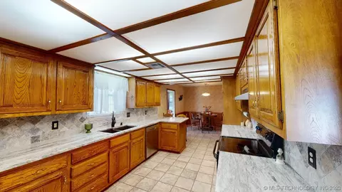 1301 E 13th St, Okmulgee, OK 74447 photo 16