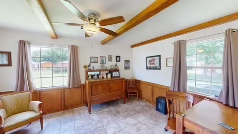 1301 E 13th St, Okmulgee, OK 74447 photo 8