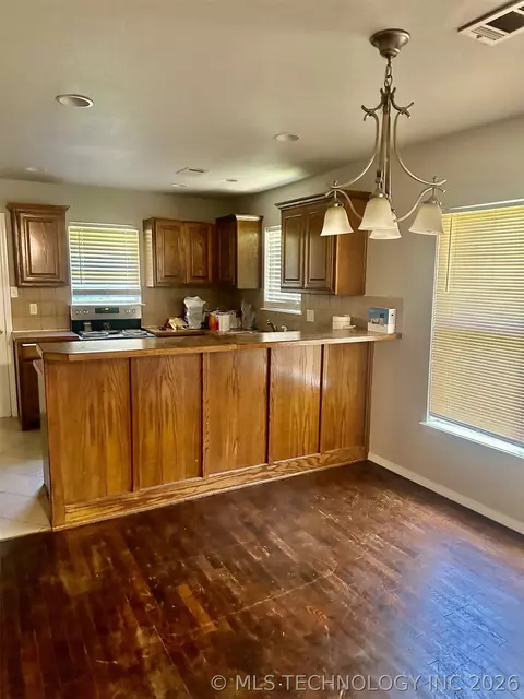 1003 N 5th, Durant, OK 74701 photo 10