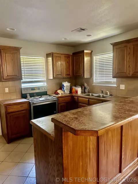 1003 N 5th, Durant, OK 74701 photo 12
