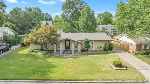 7332 E 59th Pl, Tulsa, OK 74145 photo 2