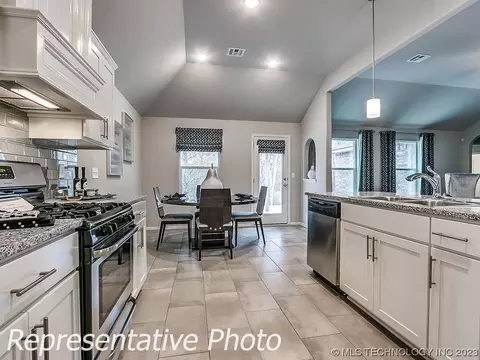 1511 E 138th St, Glenpool, OK 74033 photo 13