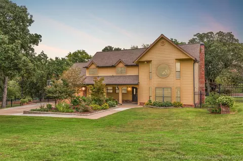 11937 S 266th East Ave, Coweta, OK 74429