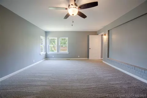 1535 E 60th Pl, Tulsa, OK 74105 photo 14