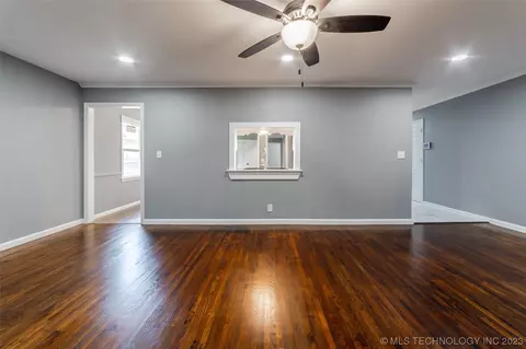 1535 E 60th Pl, Tulsa, OK 74105 photo 10