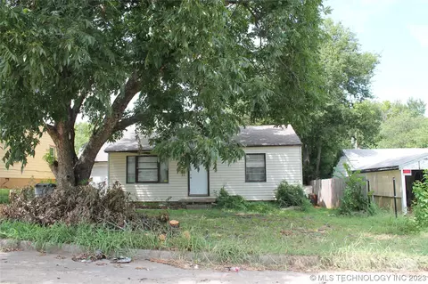 227 E 29th St N, Tulsa, OK 74106 photo 2