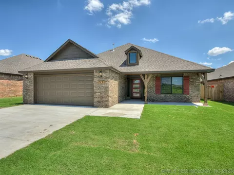 10723 S 278th East Ave, Coweta, OK 74429