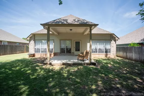 7920 E 27th Pl, Tulsa, OK 74129 photo 24