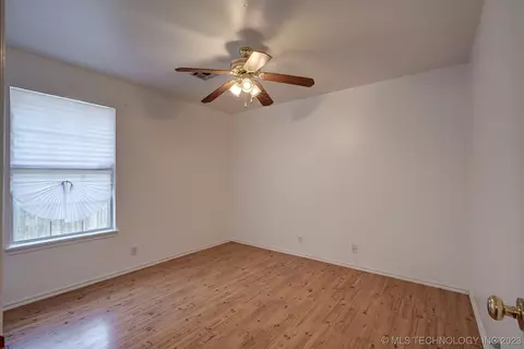 7920 E 27th Pl, Tulsa, OK 74129 photo 7