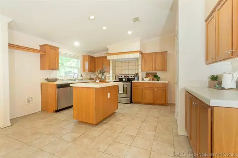 162 E Highland Ave, Eufaula, OK 74432 photo 12