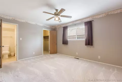 6850 E 55th St, Tulsa, OK 74145 photo 20