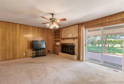 6850 E 55th St, Tulsa, OK 74145 photo 14