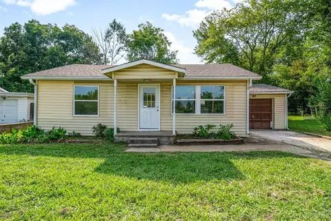 10 S Bailey St, Pryor, OK 74361