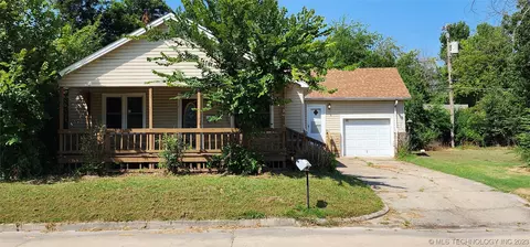 312 N Elliott St, Pryor, OK 74361