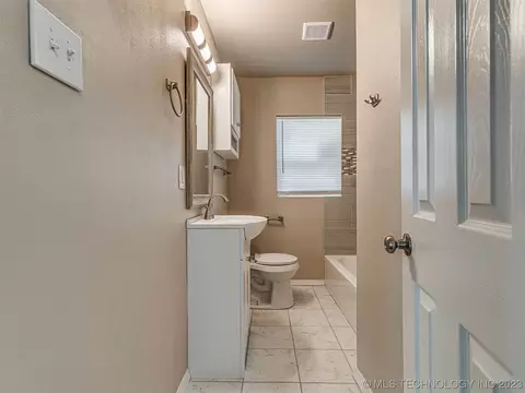 6327 E 5th Pl, Tulsa, OK 74112 photo 10